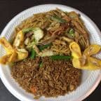 Best Roast Pork Lo Mein (Lunch) in Hattiesburg, MS
